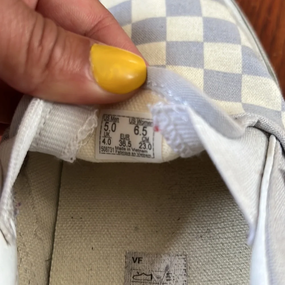 Vans checker slip on sneakers size 5(men) 6.5(women) - Picture 3 of 8